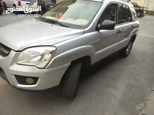 Kia Sportage 2009 wery good condition AC giar machine exterior interior new tayar new battery new