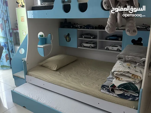 غرفه نوم اطفال كامله فراش مع ستائر مع دولاب مع رف عدد 2 مع طاوله تلفاز بسعر 650 قابل للتفاوض