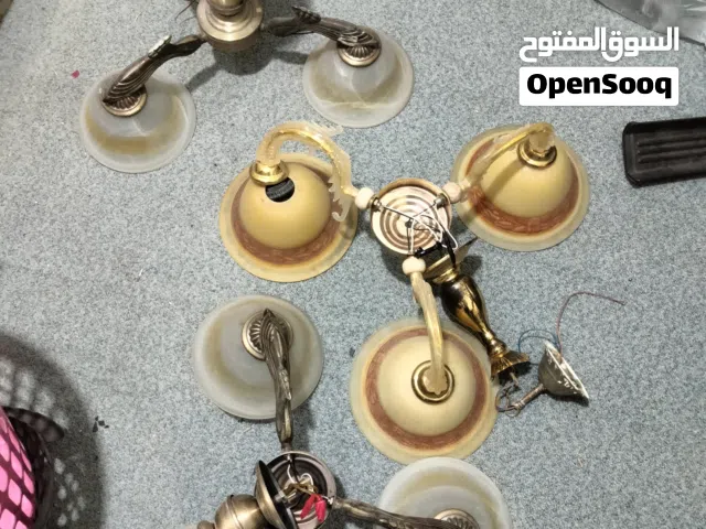 ثريات بحاله جيده للبيع