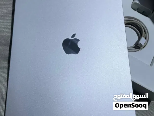 أبل آيباد 11 10.2 إنش مستعمل بحالة ممتازة مع كرتونة وشاحن سعة 128 جيجابايت