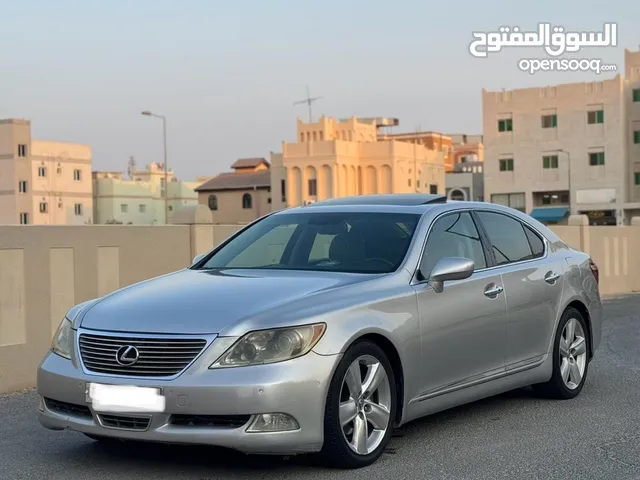 Used Lexus LS in Manama