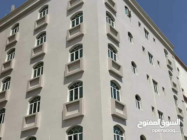 120 m2 3 Bedrooms Apartments for Rent in Muscat Al Khuwair