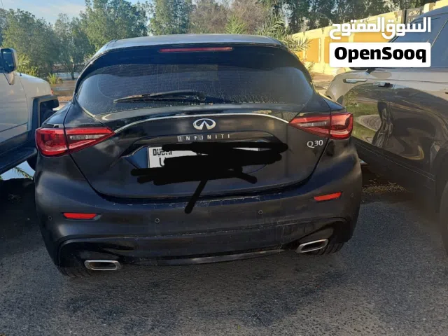 2017 Infiniti Q30 Sport