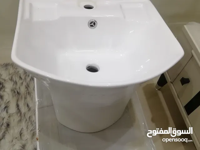 مغسله استعمال قليل جدآ بيها مجال قليل بدون خلاط العنوان الزبير حي الاسرى
