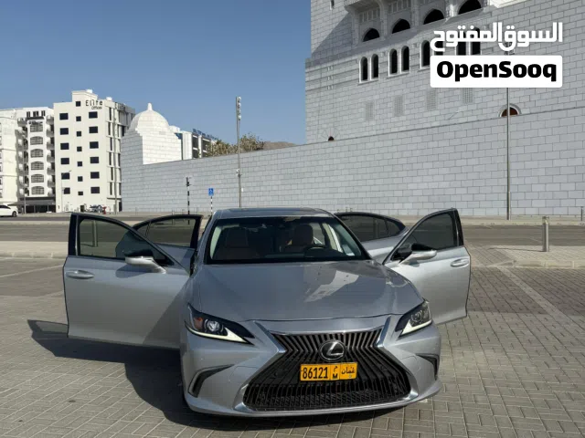 Used Lexus ES in Muscat