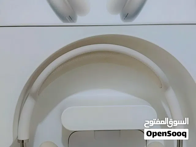 سماعات آيفون أحدث إصدار  بسعر مغري