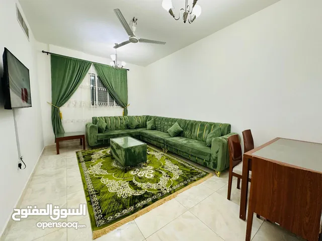 z9 غرفتين وصاله مفروش بالروضه 3-شارع السلام -مساحه كبيره -مبني جديد -ع الشارع الرئيسي
