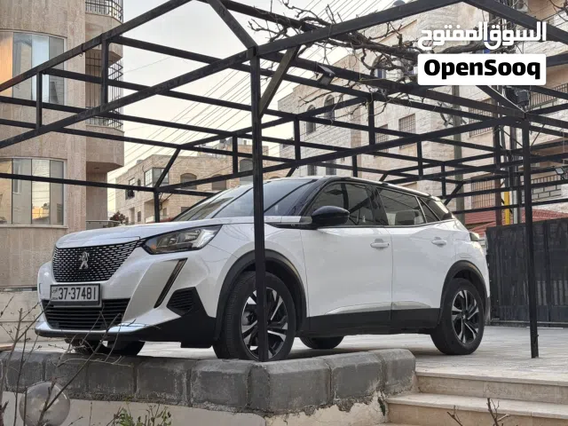 2020 بيجو E-2008 Active