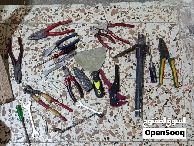 عدة للبيع المكان بنغازي