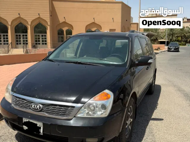 2015 Kia Carnival Standard