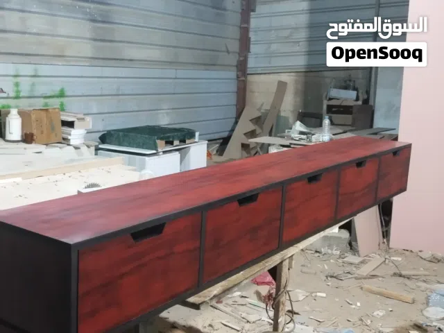 مكتبة شاشه جداريه السعر 35الف