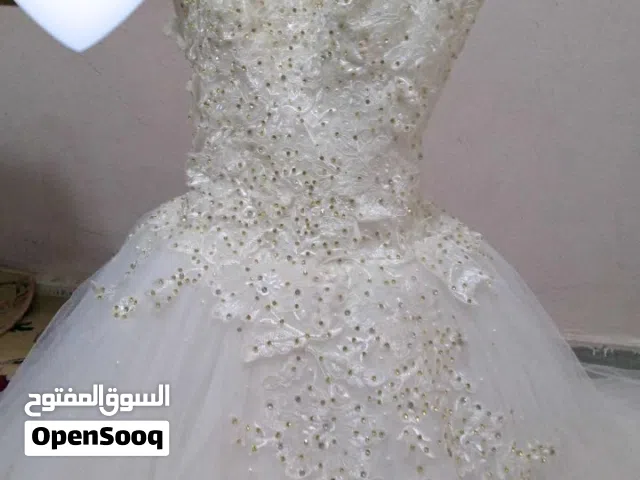 فستان مستعمل