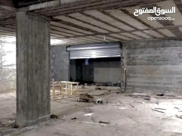 مستودع 300 متر للإيجار في منظقة  البيادر / شارع إسحق حجرات