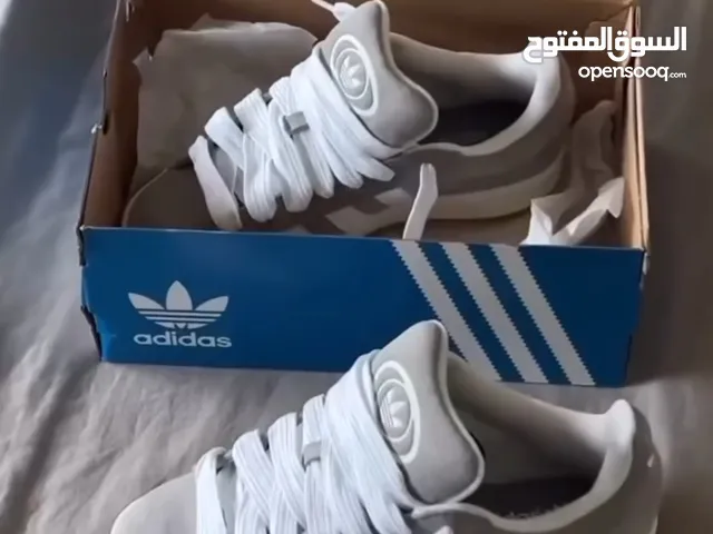 35 Sport Shoes in Basra