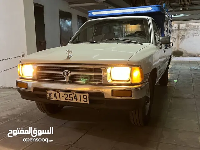 Toyota Hilux 1993 in Amman