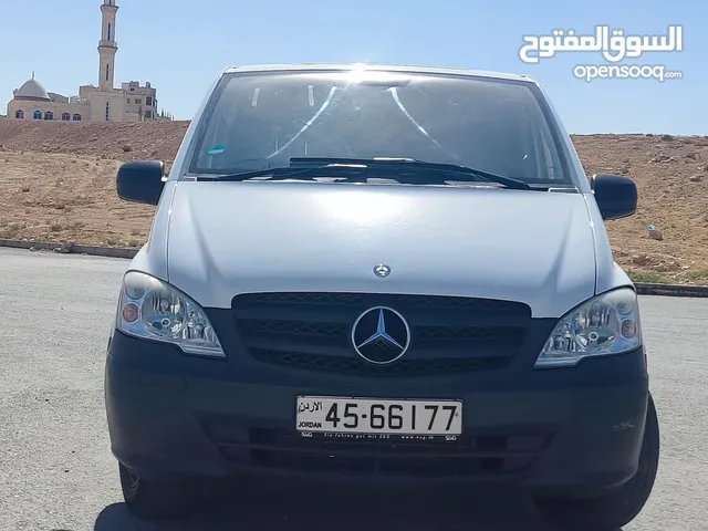 باص مرسيدس للبيع 4 جيد لون ابيض