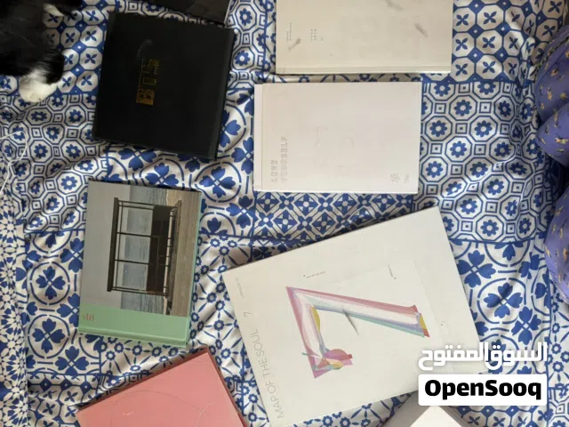 BTS ALBUMS WITH PHOTO CARDS GREAT CONDITION   البمولت بي تي اس بحالة ممتازة مع الصور