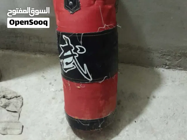 كيس ملاكمه جديد غير مستعمل نهايه طوله 110 معبه فل معو علاقاتو مثل جنزير .... و