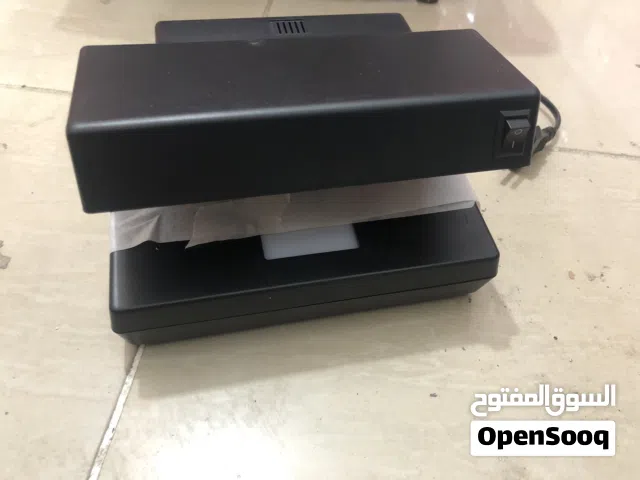 MONEY DETECTOR Designed for most banknotes, cheques and bank drafts, credit.etc