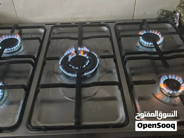 فرن غاز الحالة جيد جداً