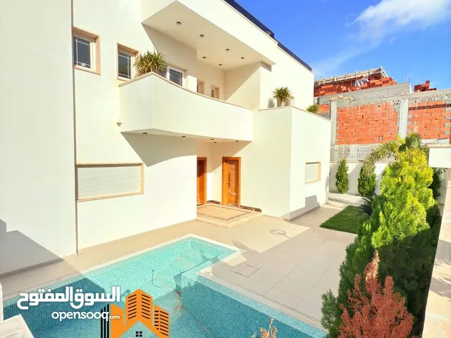 550 m2 5 Bedrooms Villa for Sale in Tripoli Al-Serraj