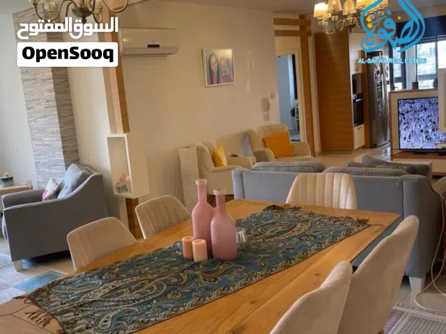 شقه مميزة فخمه للايجار الطيره قرب العكر