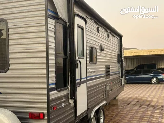كرفان كاتلين 28 قدم أمريكي نظيف جدا