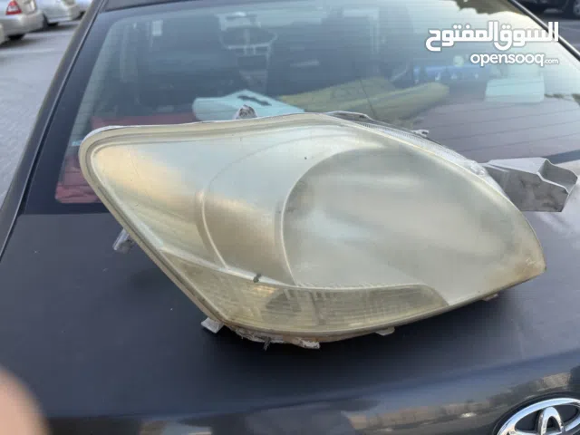 Toyota yaris front both lights for sale