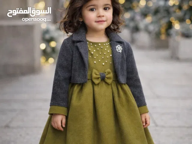 فستان بناتي جوووخ تقيل قطعتين دبل كلوش من عمر سنة ل 4 سنوات متوفر ب 3 الوان  والسعر 8نانير