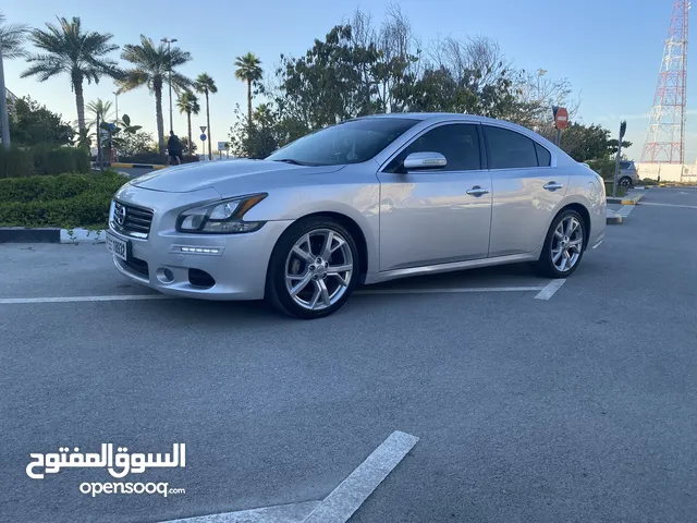 Used Nissan Maxima in Sharjah