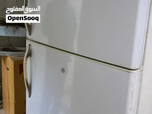 ثلاجة فيدرال 28 قدم مستعملة للبيع بحالة الوكالة لون ابيض