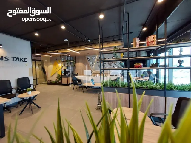مكتب على اجمل اطلالات عمان للايجار في عبدون بمساحة 100م