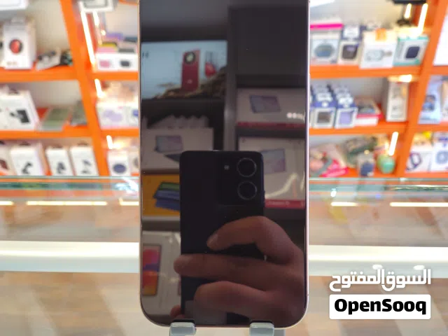 iphone 16 pro max تخزين : 256g بطارية : 94% لون : صحراوي بحالة وكالة الوكالة بسعر الحررررررق