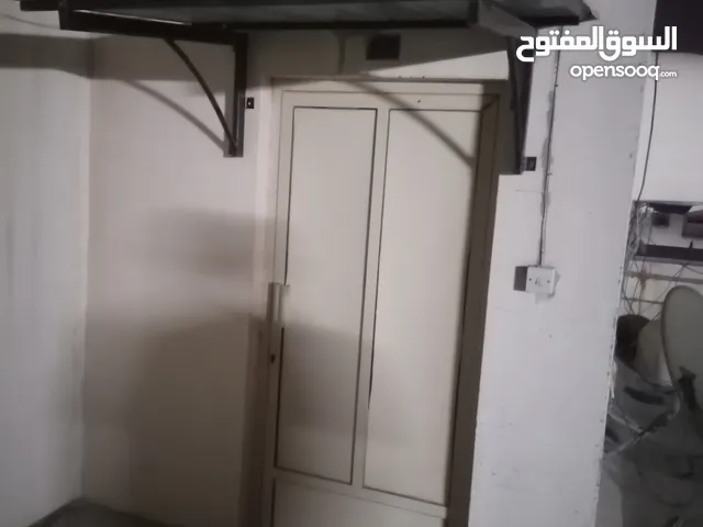 شقة على السطح مع الكهرباء بالحجيات