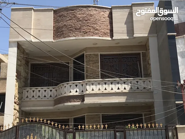 124m2 3 Bedrooms Townhouse for Sale in Baghdad Mansour