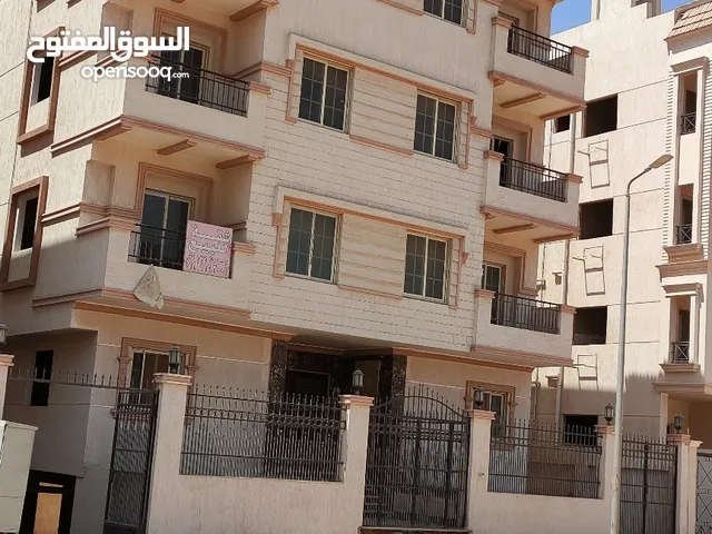 172 m2 3 Bedrooms Apartments for Sale in Cairo Fifth Settlement