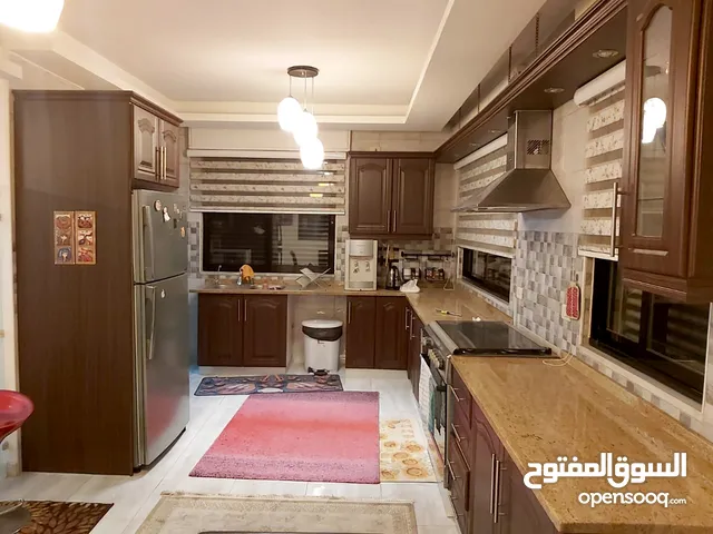 135 m2 2 Bedrooms Apartments for Rent in Amman Al Rabiah