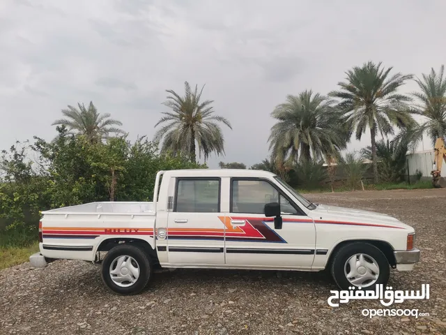 Toyota Hilux 1987 in Al Batinah