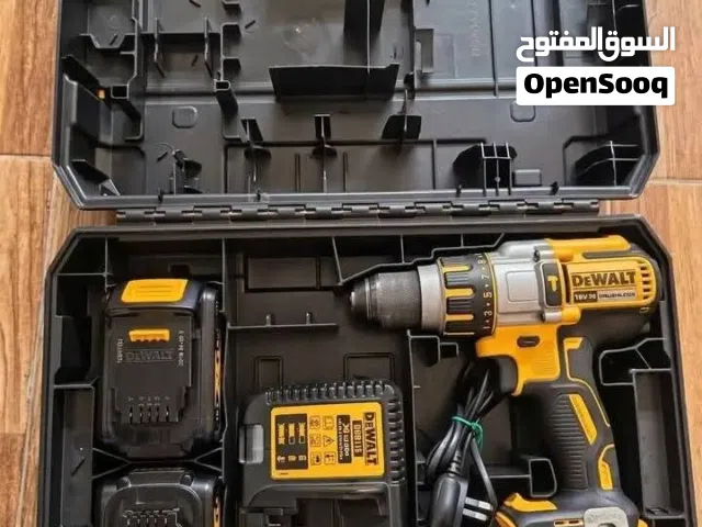 درل دايوالت شحن 3 سرعات ألماني اصلي مع بطاريتين 4 أمبير بحاله الوكاله