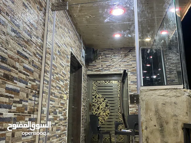 بصمة مهندس لاعمال الزجاج الحراري والألمنيوم والستانلس ستيل