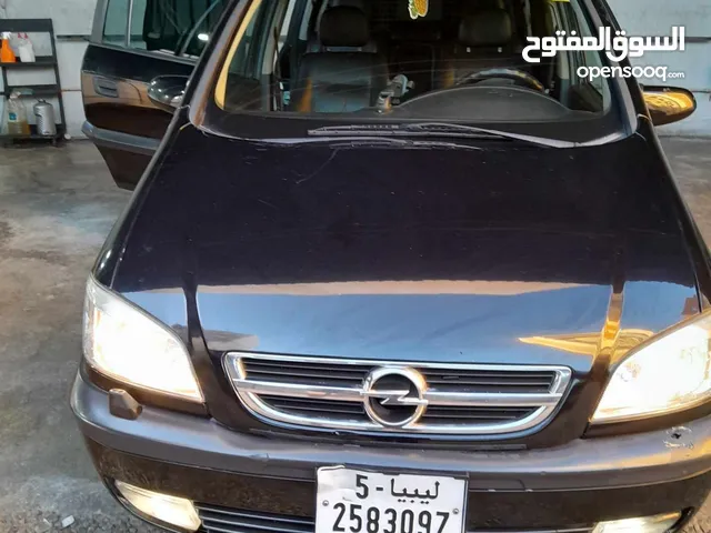 Used Opel Zafira in Tripoli