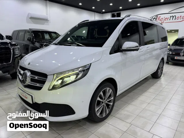 2021 MERCEDES BENZ V250
