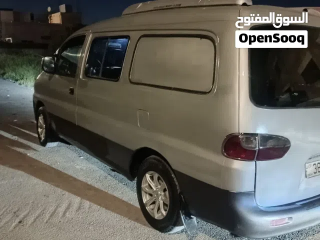 1998 هيونداي H1