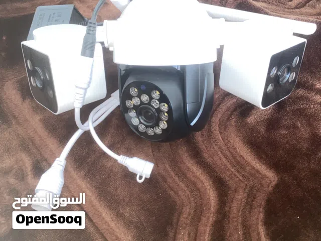 كاميرا مراقبة تعمل وآي فاي و بالشفرة تلاتة اتجاهات مع كاميرا متحركة