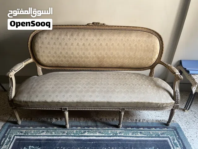 صالون كامل 3 قطع وترابيزة رخام