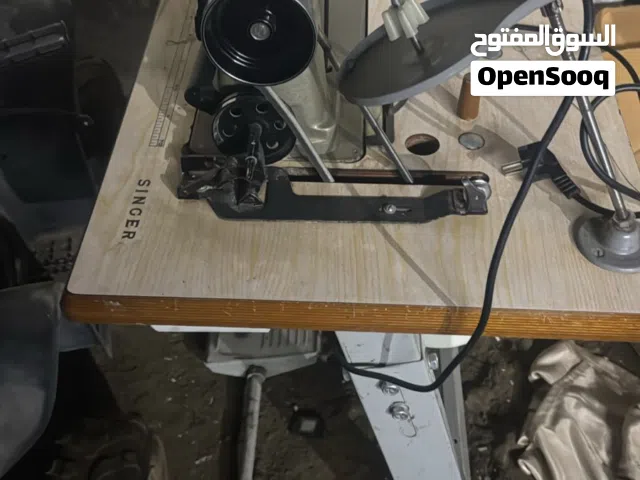 ماكينة خياطة