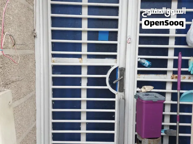 بيت مساحه 54 متر واجهه 3.60 متر نزال 15  شارع فلسطين ساحه الموال قرب تكنو جم