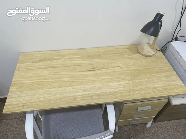 ميز دراسي خشب تركي مع كرسي دوار