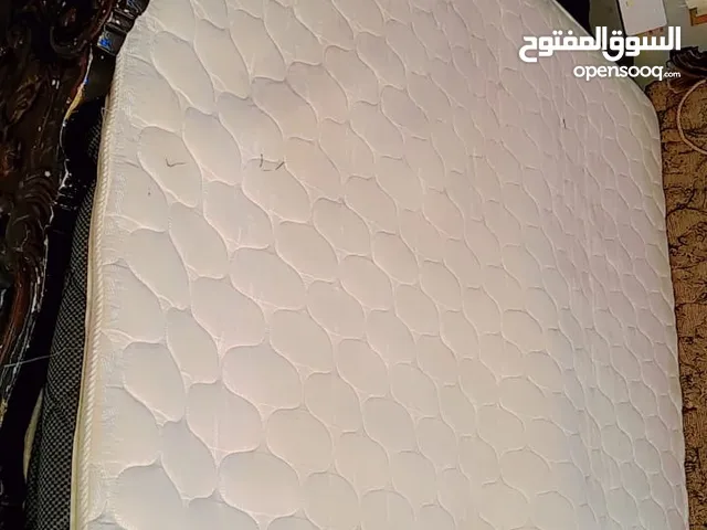 فرشة تخت مزوج مستعمل شبه جديد
