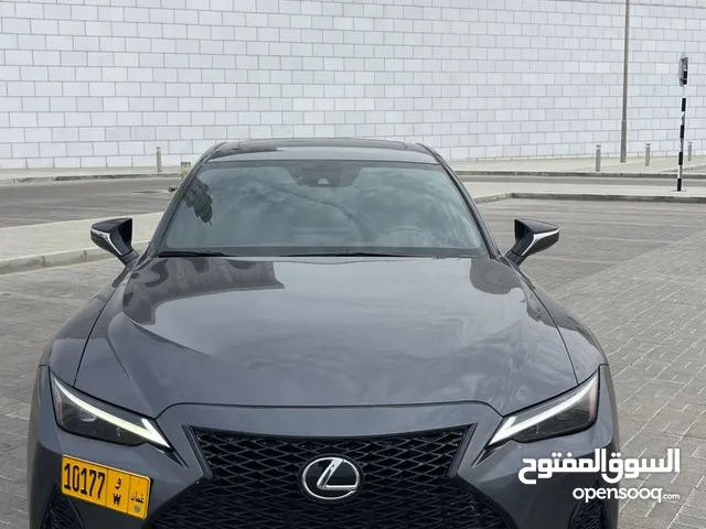 لكزس is300 موديل 2022